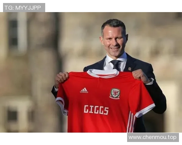 战术革新！新教练如何激活球星绯闻？